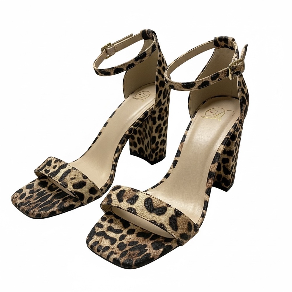 Leopard open toe blocked heel